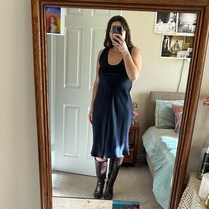 100% silk nili lotan black midi dress